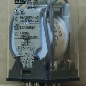 Azonnali szállítás KR-11S relé, 12V, 3x6A