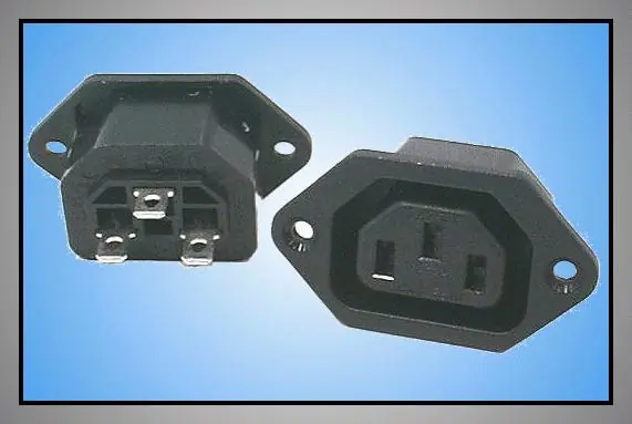 Alacsony ár AC/PC 250V 15A aljzat 3p (szerelhető)